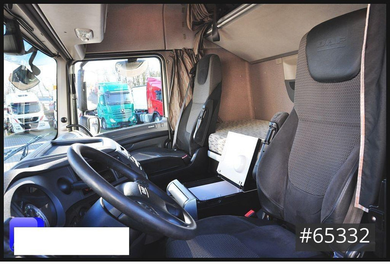 DAF XF 440 - Autocarro con pianale/ Cassone fisso, Camion con gru: foto 4 DAF XF 440 - Autocarro con pianale/ Cassone fisso, Camion con gru: foto 4