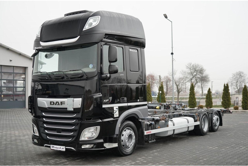 DAF XF 480 / BDF / 6X2 / / SSC / I-PARK COOL / OŚ PODNOSZONA / WECON - Autocarro portacontainer/ Caisse interchangeable: foto 2 DAF XF 480 / BDF / 6X2 / / SSC / I-PARK COOL / OŚ PODNOSZONA / WECON - Autocarro portacontainer/ Caisse interchangeable: foto 2