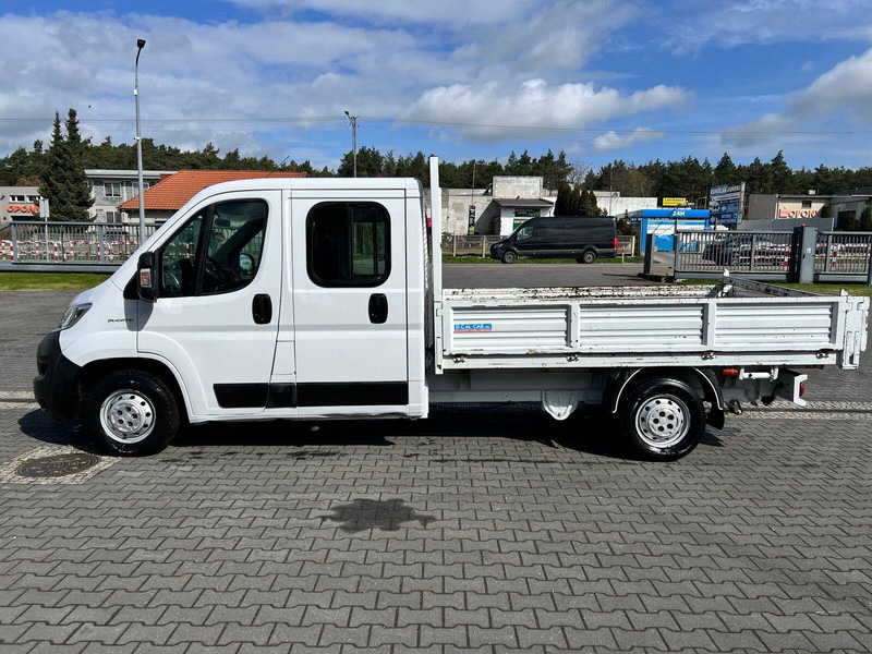 Fiat Ducato Brygadówka Doka 7-miejsc + Skrzynia - Furgone con cassone fisso, Furgone doppia cabina: foto 2 Fiat Ducato Brygadówka Doka 7-miejsc + Skrzynia - Furgone con cassone fisso, Furgone doppia cabina: foto 2