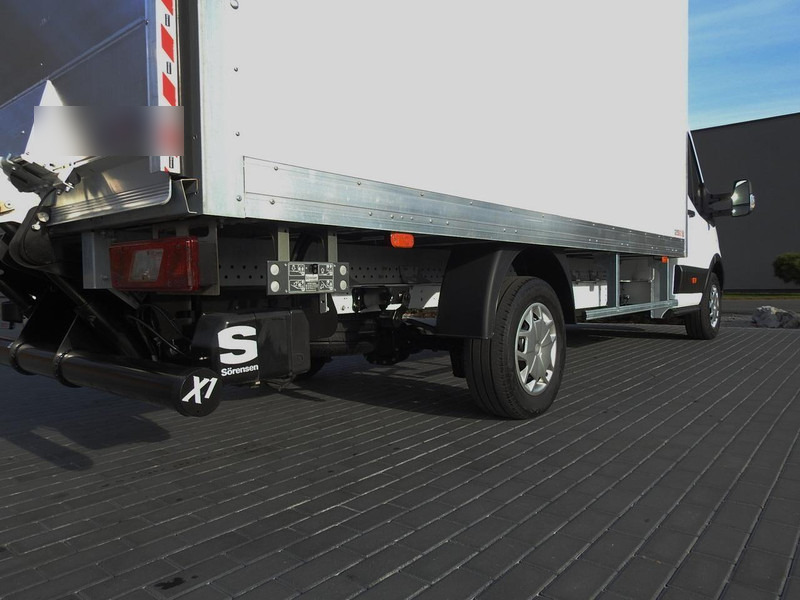 Furgone box Ford TRANSIT KONTENER WINDA 8 PALET TEMPOMAT KLIMATYZACJA 130KM [ S7: foto 17 Furgone box Ford TRANSIT KONTENER WINDA 8 PALET TEMPOMAT KLIMATYZACJA 130KM [ S7: foto 17