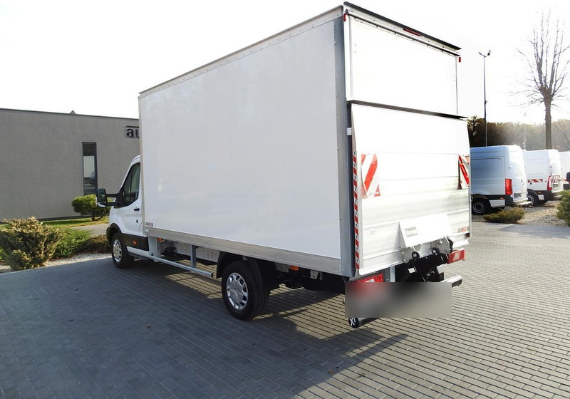 Furgone box Ford TRANSIT KONTENER WINDA 8 PALET TEMPOMAT KLIMATYZACJA 130KM [ S7: foto 9 Furgone box Ford TRANSIT KONTENER WINDA 8 PALET TEMPOMAT KLIMATYZACJA 130KM [ S7: foto 9