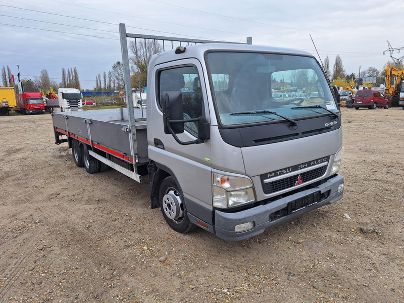 Mitsubishi Canter 3,0 d BE Clixtar Trekker + Veldhuizen BE Clixtar Pritsch - Furgone: foto 3 Mitsubishi Canter 3,0 d BE Clixtar Trekker + Veldhuizen BE Clixtar Pritsch - Furgone: foto 3