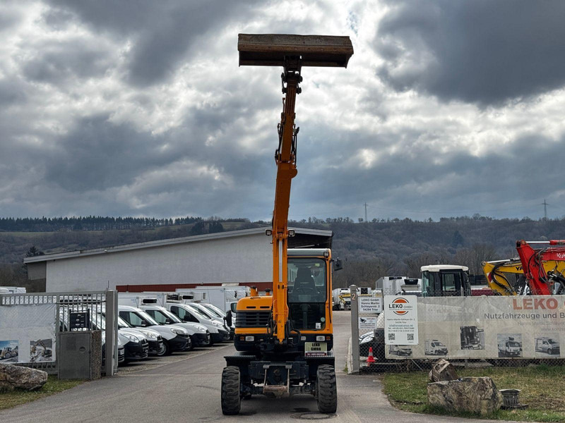 Hyundai Robex 55W-9A - Escavatore gommato: foto 4 Hyundai Robex 55W-9A - Escavatore gommato: foto 4