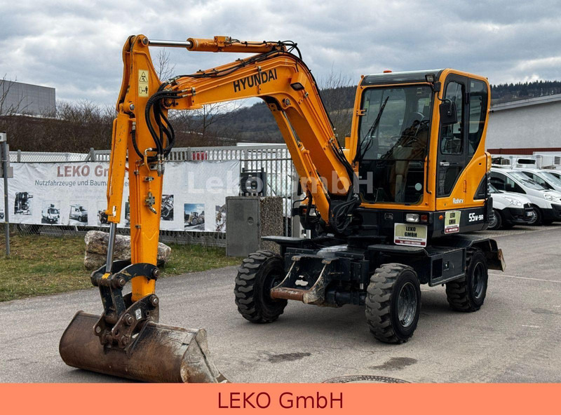 Hyundai Robex 55W-9A Mit Drei Löffeln - Escavatore gommato: foto 3 Hyundai Robex 55W-9A Mit Drei Löffeln - Escavatore gommato: foto 3