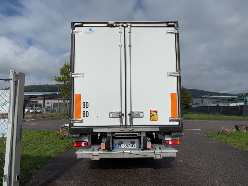 Iveco 140E18 - Autocarro frigorifero: foto 5 Iveco 140E18 - Autocarro frigorifero: foto 5