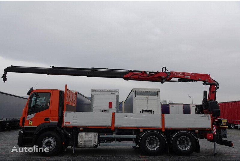 Iveco 420 Flatbed + crane FASSI 185 6x2 - Autocarro con pianale/ Cassone fisso, Camion con gru: foto 1 Iveco 420 Flatbed + crane FASSI 185 6x2 - Autocarro con pianale/ Cassone fisso, Camion con gru: foto 1