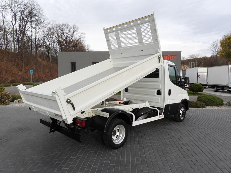 Iveco DAILY 35C14 - Furgone ribaltabile: foto 3 Iveco DAILY 35C14 - Furgone ribaltabile: foto 3