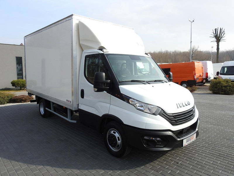 Iveco DAILY 35C16 KONTENER WINDA 8 PALET TEMPOMAT BLIŹNIACZE KOŁA KLIM - Furgone box: foto 4 Iveco DAILY 35C16 KONTENER WINDA 8 PALET TEMPOMAT BLIŹNIACZE KOŁA KLIM - Furgone box: foto 4