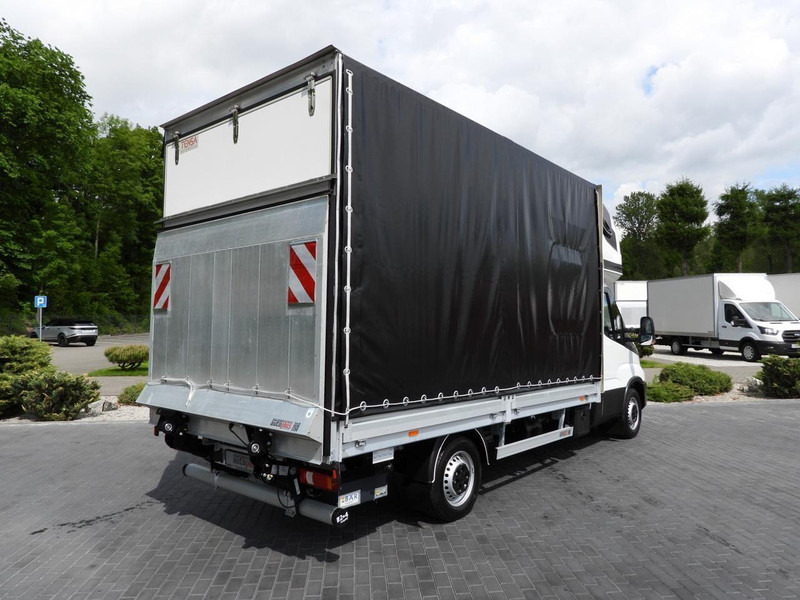 Iveco DAILY 35S18 PLANDEKA WINDA 8 PALET WEBASTO TEMPOMAT KLIMATYZACJA - Furgone centinato: foto 3 Iveco DAILY 35S18 PLANDEKA WINDA 8 PALET WEBASTO TEMPOMAT KLIMATYZACJA - Furgone centinato: foto 3