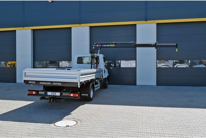 Iveco Daily 50C21H 3 way tipper + crane Hiab T-CLX 029 - Autocarro ribaltabile, Camion con gru: foto 3 Iveco Daily 50C21H 3 way tipper + crane Hiab T-CLX 029 - Autocarro ribaltabile, Camion con gru: foto 3