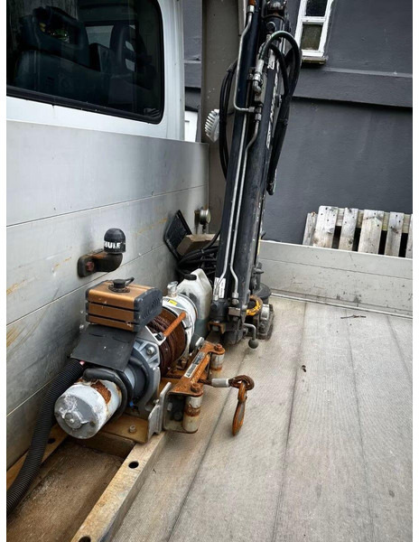 Iveco Daily 70C17 - Car transporter + crane - Camion bisarca: foto 5 Iveco Daily 70C17 - Car transporter + crane - Camion bisarca: foto 5