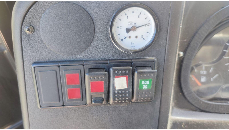 Leasing di Iveco Etalmobil 55SA foodtruck - 5.5t Iveco Etalmobil 55SA foodtruck - 5.5t: foto 6