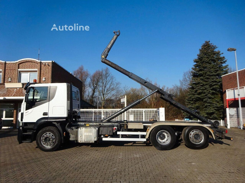 Iveco STRALIS 400 - Hook lift truck - Autocarro scarrabile, Camion con gru: foto 1 Iveco STRALIS 400 - Hook lift truck - Autocarro scarrabile, Camion con gru: foto 1