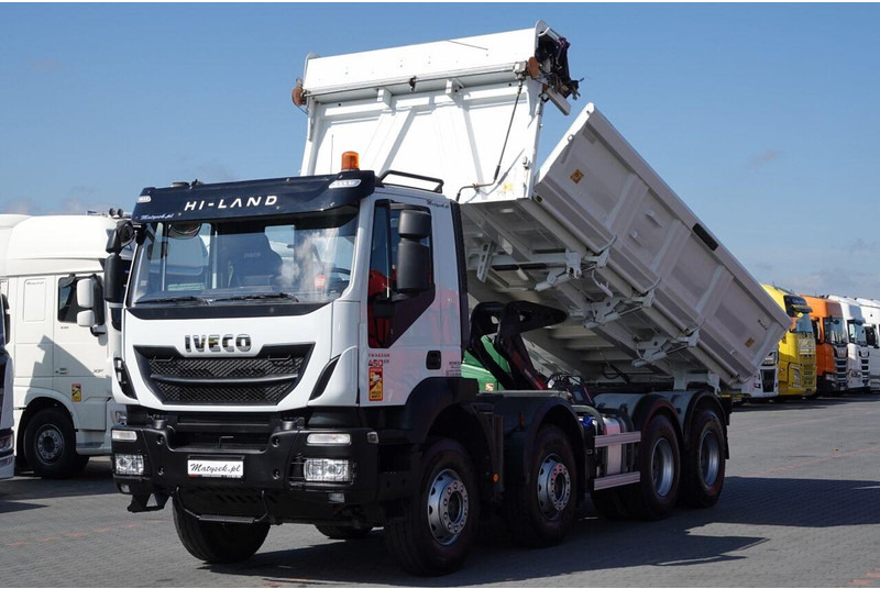 Iveco TRAKKER / 8x4 / WYWROTKA / HYDROBURTA / BORDMATIC / EURO 6 / ME - Autocarro ribaltabile: foto 1 Iveco TRAKKER / 8x4 / WYWROTKA / HYDROBURTA / BORDMATIC / EURO 6 / ME - Autocarro ribaltabile: foto 1