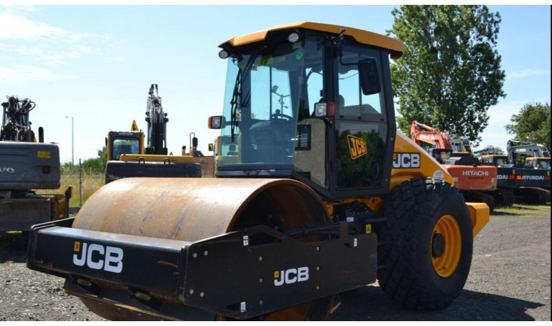JCB VM116D - Rullo gommato: foto 5 JCB VM116D - Rullo gommato: foto 5