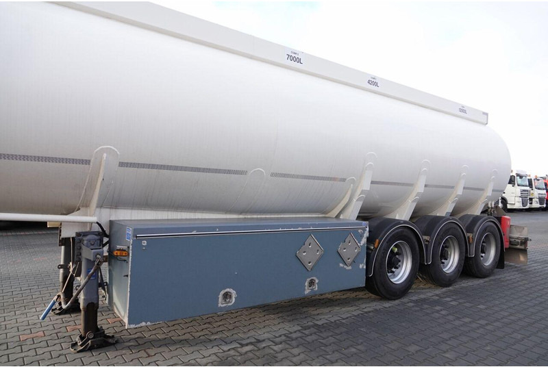 LAG CYSTERNA DO PALIWA / 36200 L / 4 KOMORY - Semirimorchio cisterna: foto 4 LAG CYSTERNA DO PALIWA / 36200 L / 4 KOMORY - Semirimorchio cisterna: foto 4