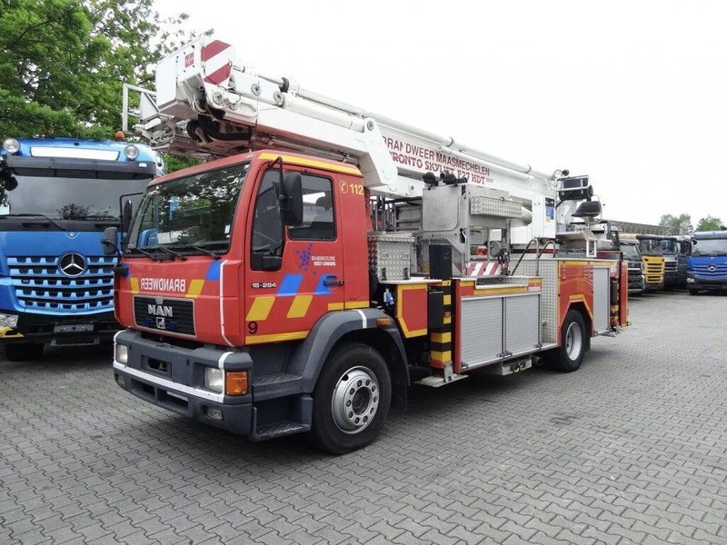 MAN 18.284 L2000 - Fire truck+ladder lift - Autopompa: foto 1 MAN 18.284 L2000 - Fire truck+ladder lift - Autopompa: foto 1