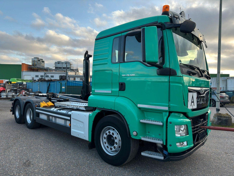 MAN 26.500 6x2 Retarder Meiller Funk | Motorschaden - Autocarro con pianale/ Cassone fisso, Camion con gru: foto 1 MAN 26.500 6x2 Retarder Meiller Funk | Motorschaden - Autocarro con pianale/ Cassone fisso, Camion con gru: foto 1