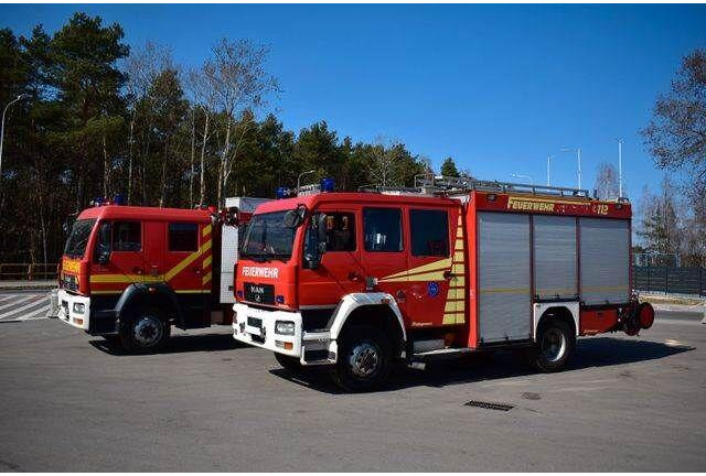 MAN 4x4 Firetruck Feuerwehr DOKA Expedition Camper - Autopompa: foto 1 MAN 4x4 Firetruck Feuerwehr DOKA Expedition Camper - Autopompa: foto 1