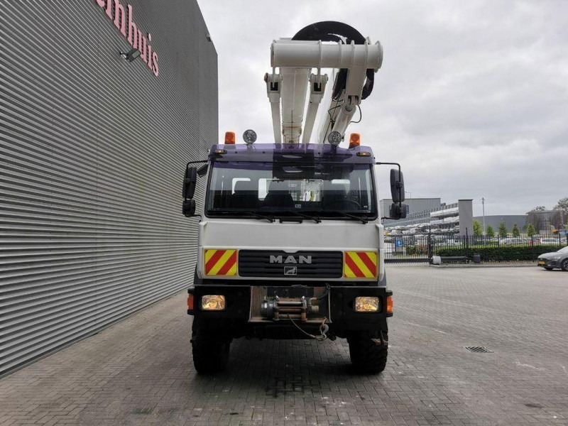 MAN LE 18.280 - Lifting basket 20,3m 4x4 - Piattaforma autocarrata, Camion con gru: foto 2 MAN LE 18.280 - Lifting basket 20,3m 4x4 - Piattaforma autocarrata, Camion con gru: foto 2
