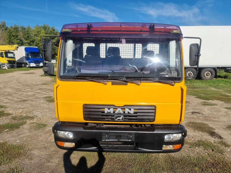 MAN LE 8.180 Meiller Kipper Three-Sided Tipper - 3 old. billencs - T - Autocarro ribaltabile: foto 5 MAN LE 8.180 Meiller Kipper Three-Sided Tipper - 3 old. billencs - T - Autocarro ribaltabile: foto 5