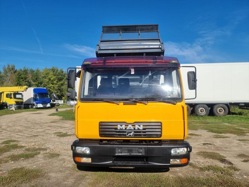 MAN LE 8.180 Meiller Kipper Three-Sided Tipper - 3 old. billencs - T - Autocarro ribaltabile: foto 2 MAN LE 8.180 Meiller Kipper Three-Sided Tipper - 3 old. billencs - T - Autocarro ribaltabile: foto 2