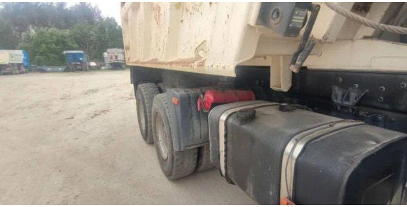 MAN TGA 33.410 - Autocarro ribaltabile: foto 4 MAN TGA 33.410 - Autocarro ribaltabile: foto 4