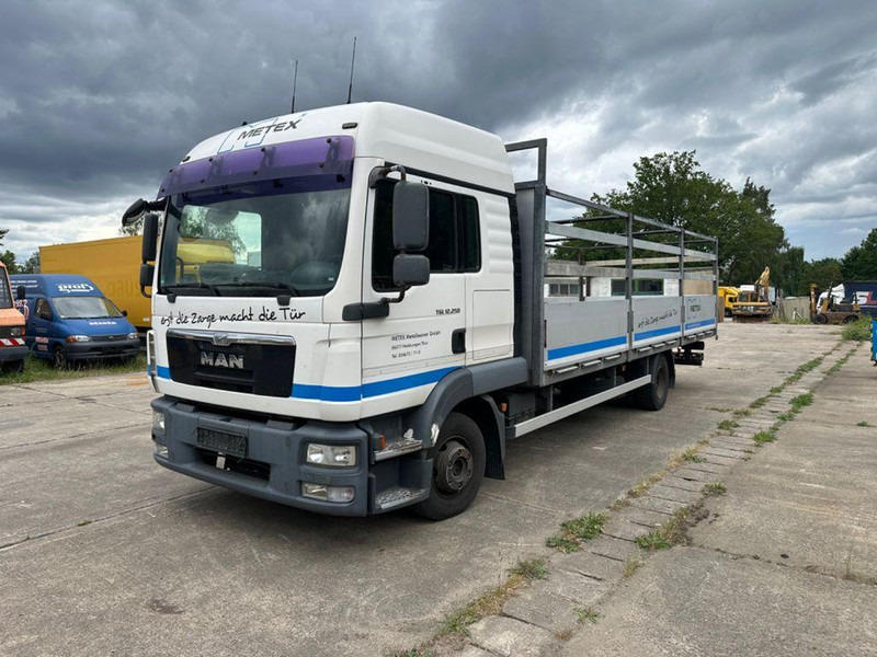 MAN TGL 12 250 euró5 - Autocarro con pianale/ Cassone fisso, Camion con gru: foto 2 MAN TGL 12 250 euró5 - Autocarro con pianale/ Cassone fisso, Camion con gru: foto 2