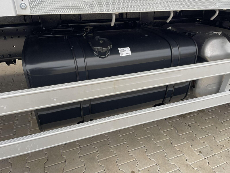 Autocarro con pianale/ Cassone fisso, Camion con gru MAN TGM 18.250: foto 18