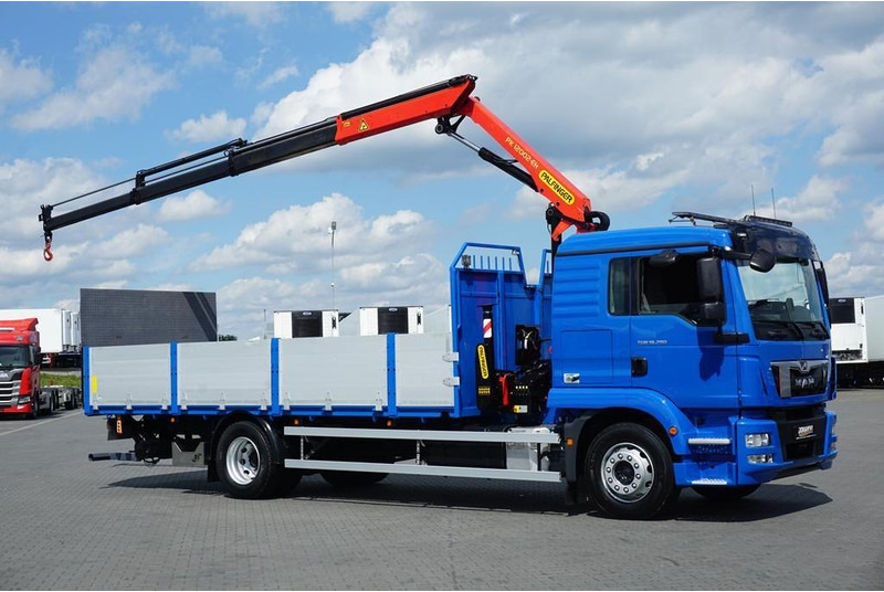 MAN TGM / 18.290 / SKRZYNIOWY + HDS + WINDA / PALFINGER PK 12002 / - Autocarro con pianale/ Cassone fisso, Camion con gru: foto 4 MAN TGM / 18.290 / SKRZYNIOWY + HDS + WINDA / PALFINGER PK 12002 / - Autocarro con pianale/ Cassone fisso, Camion con gru: foto 4