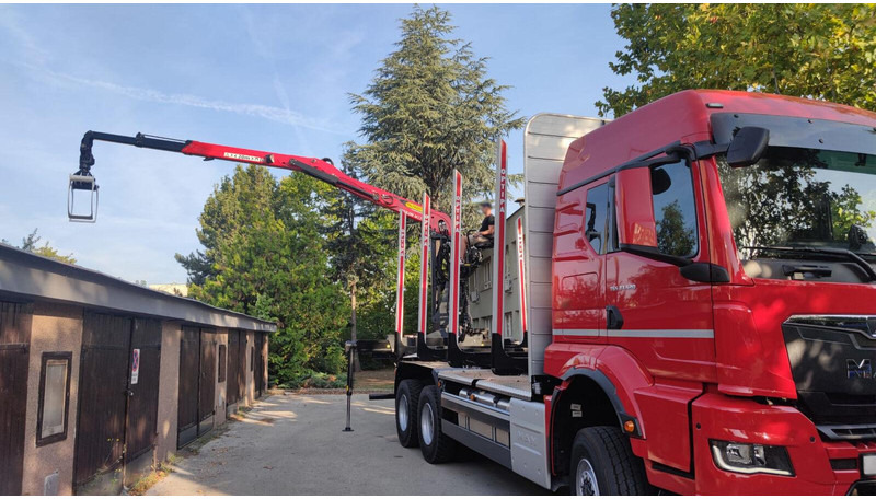 MAN TGS 33.520 - Camion trasporto legname, Camion con gru: foto 3 MAN TGS 33.520 - Camion trasporto legname, Camion con gru: foto 3