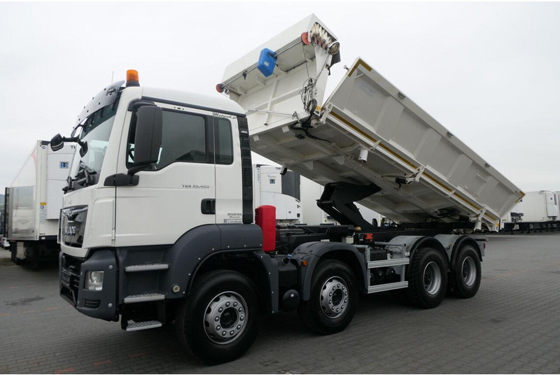 MAN TGS 35.420 - Autocarro ribaltabile: foto 2 MAN TGS 35.420 - Autocarro ribaltabile: foto 2