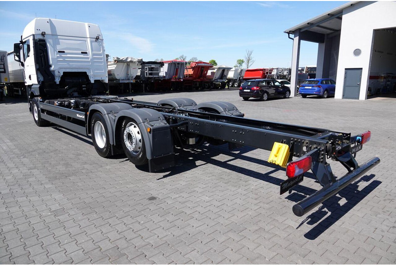 MAN TGX 26.520 / 6x2 / RAMA DŁ. 9,1M / OŚ PODNOSZONA / SKRĘTNA / DO - Autocarro telaio: foto 3 MAN TGX 26.520 / 6x2 / RAMA DŁ. 9,1M / OŚ PODNOSZONA / SKRĘTNA / DO - Autocarro telaio: foto 3