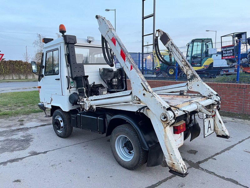 MULTICAR M26 Profi Line - Skip loader truck - Autocarro multibenna: foto 4 MULTICAR M26 Profi Line - Skip loader truck - Autocarro multibenna: foto 4