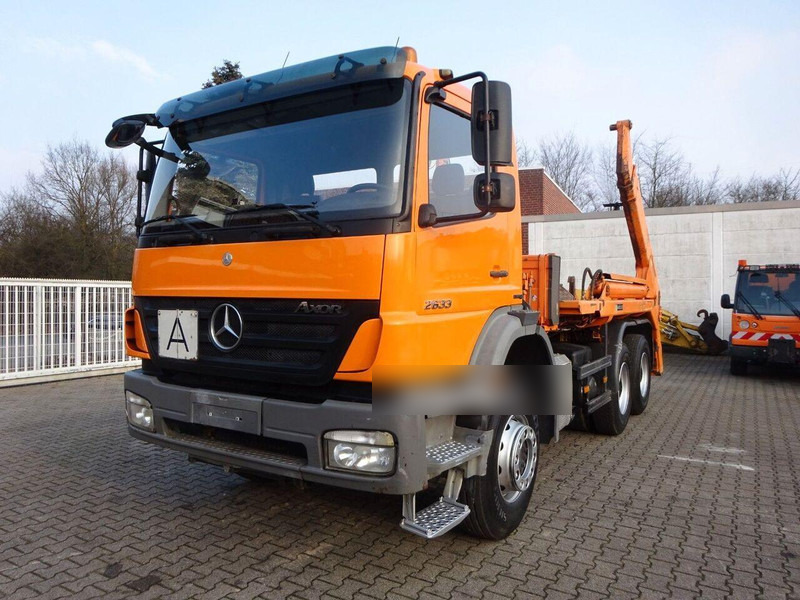 Mercedes-Benz 2633 Axor - Skip loader - Autocarro multibenna: foto 1 Mercedes-Benz 2633 Axor - Skip loader - Autocarro multibenna: foto 1