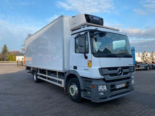 Mercedes-Benz ACTROS 1832 - Autocarro frigorifero: foto 2 Mercedes-Benz ACTROS 1832 - Autocarro frigorifero: foto 2