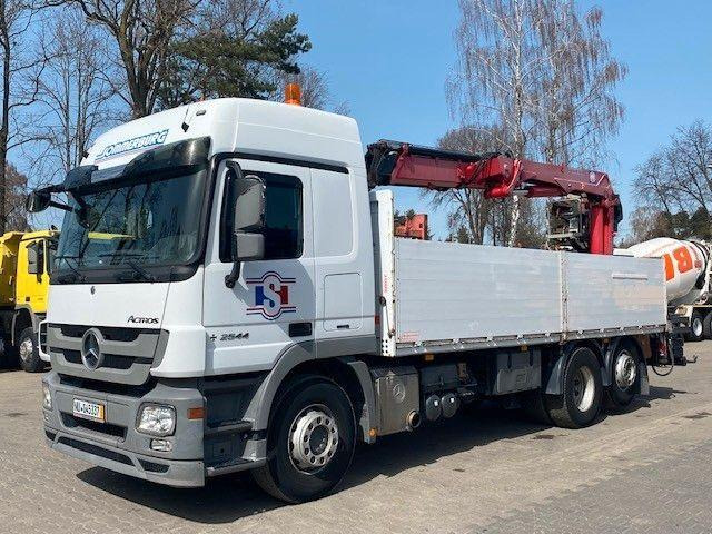 Mercedes-Benz ACTROS 2544 - Autocarro con pianale/ Cassone fisso, Camion con gru: foto 2 Mercedes-Benz ACTROS 2544 - Autocarro con pianale/ Cassone fisso, Camion con gru: foto 2