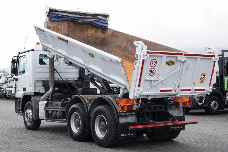 Mercedes-Benz ACTROS 3336 / 6x4 / WYWROTKA / BORDMATIC / HYDROBURTA / MEILLER - Autocarro ribaltabile: foto 4 Mercedes-Benz ACTROS 3336 / 6x4 / WYWROTKA / BORDMATIC / HYDROBURTA / MEILLER - Autocarro ribaltabile: foto 4