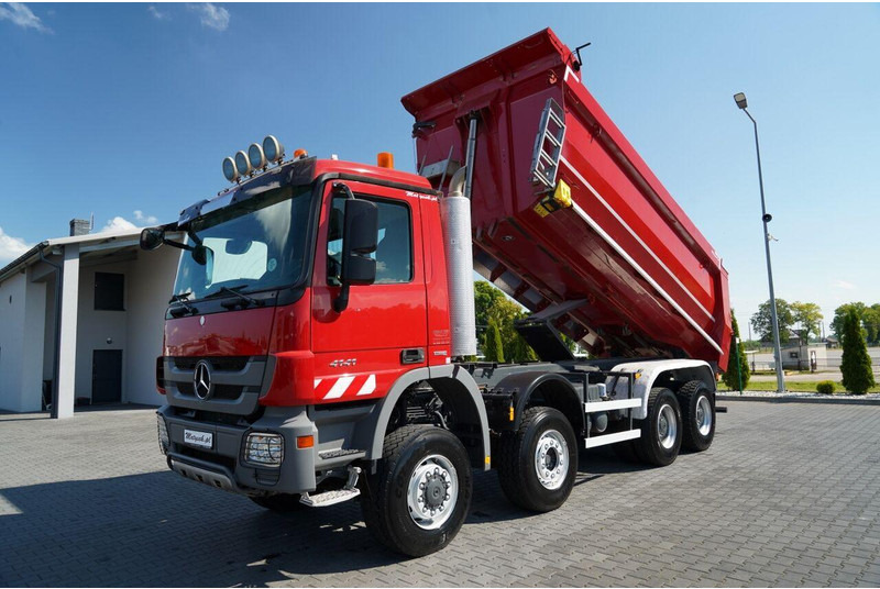 Mercedes-Benz ACTROS 4141 / 8X6 / WYWROTKA TYLNOZSYPOWA / MEILLER KIPPER 5.3M - Autocarro ribaltabile: foto 2 Mercedes-Benz ACTROS 4141 / 8X6 / WYWROTKA TYLNOZSYPOWA / MEILLER KIPPER 5.3M - Autocarro ribaltabile: foto 2