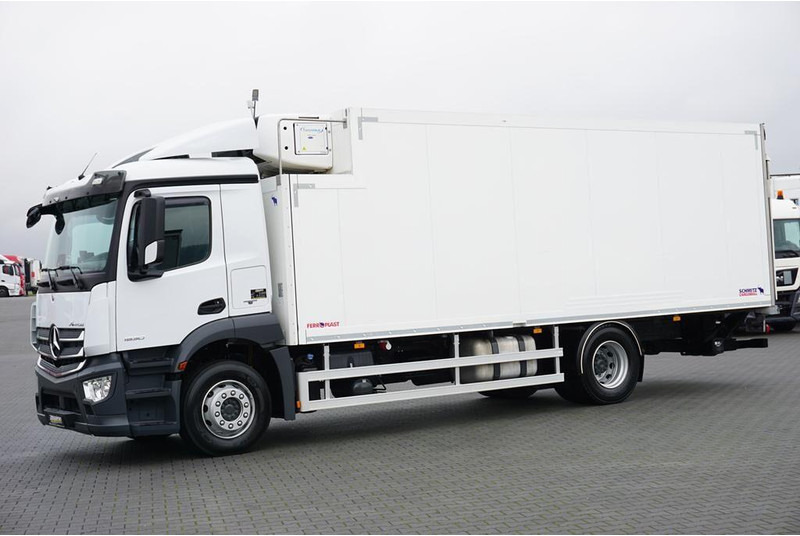 Mercedes-Benz ANTOS / 1830 / EURO 6 / CHŁODNIA + WINDA / 18 PALET - Autocarro frigorifero: foto 3 Mercedes-Benz ANTOS / 1830 / EURO 6 / CHŁODNIA + WINDA / 18 PALET - Autocarro frigorifero: foto 3