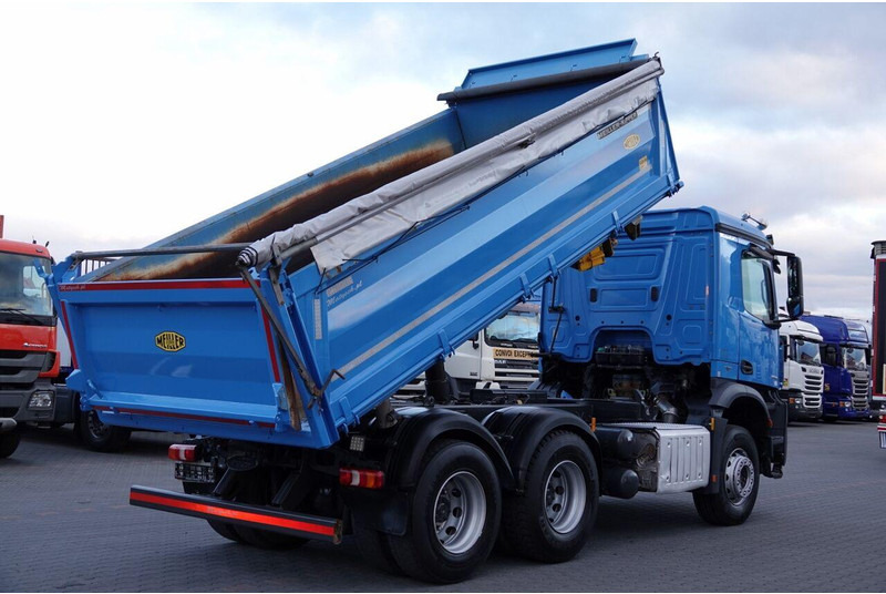 Mercedes-Benz AROCS 2636 / 6x4 / WYWROTKA 3 STRONNA / MEILLER KIPER / EURO 6 / - Autocarro ribaltabile: foto 4 Mercedes-Benz AROCS 2636 / 6x4 / WYWROTKA 3 STRONNA / MEILLER KIPER / EURO 6 / - Autocarro ribaltabile: foto 4