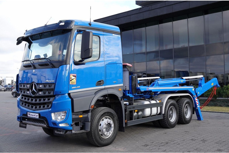 Mercedes-Benz AROCS 2645 / 6X4 / BRAMOWIEC / MEILLER / MANUAL / EURO 6 / SPROW - Autocarro multibenna: foto 1 Mercedes-Benz AROCS 2645 / 6X4 / BRAMOWIEC / MEILLER / MANUAL / EURO 6 / SPROW - Autocarro multibenna: foto 1
