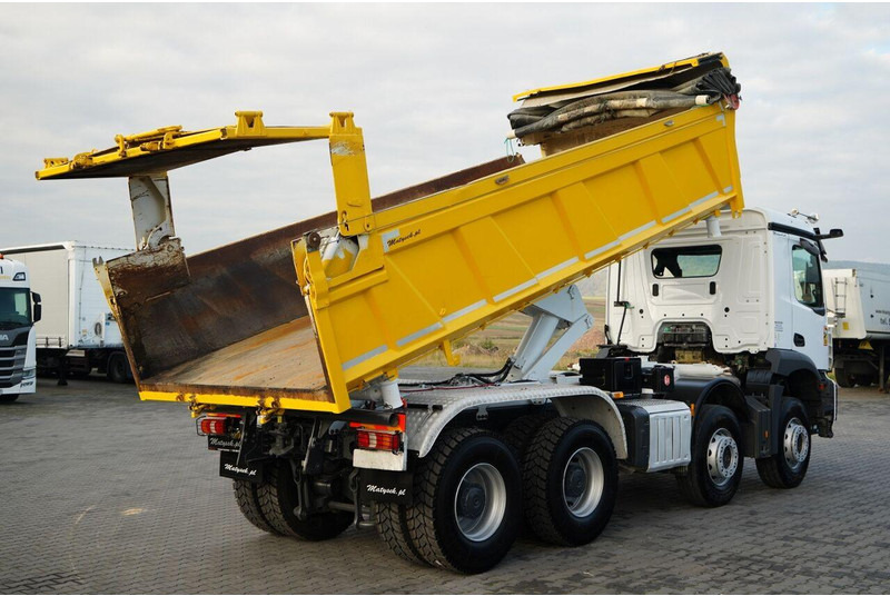 Mercedes-Benz AROCS 3243 / 8x4 / WYWROTKA  DWUSTRONNA 6.2 M / HYDROBURTA / HYD - Autocarro ribaltabile: foto 4 Mercedes-Benz AROCS 3243 / 8x4 / WYWROTKA  DWUSTRONNA 6.2 M / HYDROBURTA / HYD - Autocarro ribaltabile: foto 4