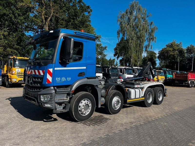 Mercedes-Benz AROCS 3246 8X4 ABROLLKIPPER HYVALIFT 26.57 - Autocarro scarrabile: foto 3 Mercedes-Benz AROCS 3246 8X4 ABROLLKIPPER HYVALIFT 26.57 - Autocarro scarrabile: foto 3