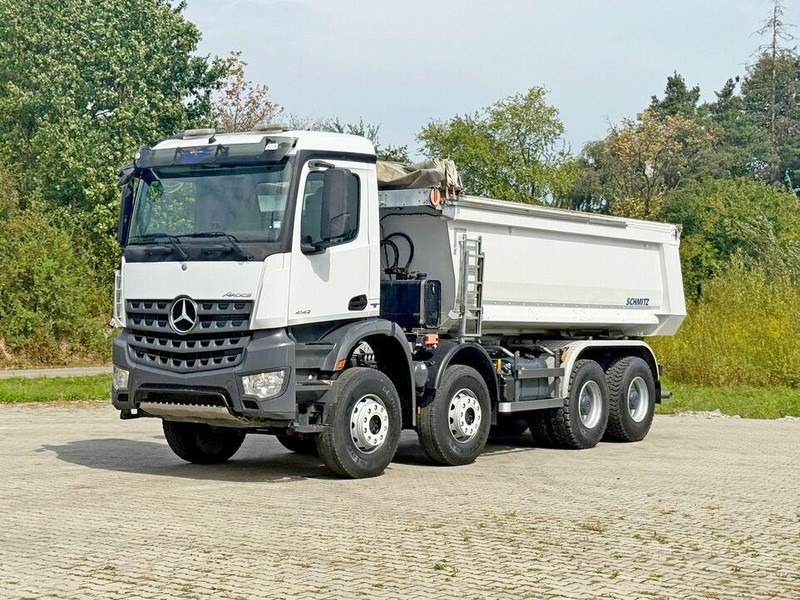 Mercedes-Benz AROCS 4142* KIPPER / 8x4 * TOPZUSTAND - Autocarro ribaltabile: foto 2 Mercedes-Benz AROCS 4142* KIPPER / 8x4 * TOPZUSTAND - Autocarro ribaltabile: foto 2