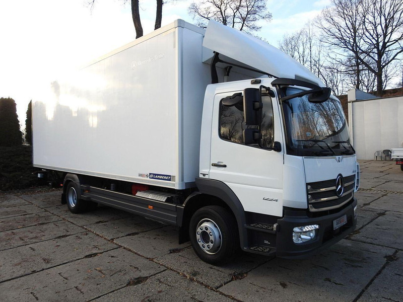 Mercedes-Benz ATEGO 12.24 KONTENER CHŁODNIA -10*C WINDA 16 PALET FUNKCJA GRZAN - Autocarro frigorifero: foto 4 Mercedes-Benz ATEGO 12.24 KONTENER CHŁODNIA -10*C WINDA 16 PALET FUNKCJA GRZAN - Autocarro frigorifero: foto 4