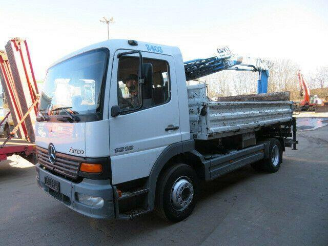 Mercedes-Benz ATEGO 1218 - Autocarro ribaltabile, Camion con gru: foto 3 Mercedes-Benz ATEGO 1218 - Autocarro ribaltabile, Camion con gru: foto 3