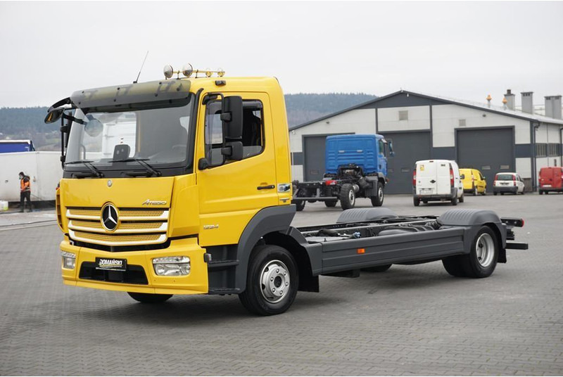 Mercedes-Benz ATEGO / 1224 / ACC / EURO 6 / PODWOZIE DO ZABUDOWY / DŁ. 4,8 M - Autocarro telaio: foto 2 Mercedes-Benz ATEGO / 1224 / ACC / EURO 6 / PODWOZIE DO ZABUDOWY / DŁ. 4,8 M - Autocarro telaio: foto 2