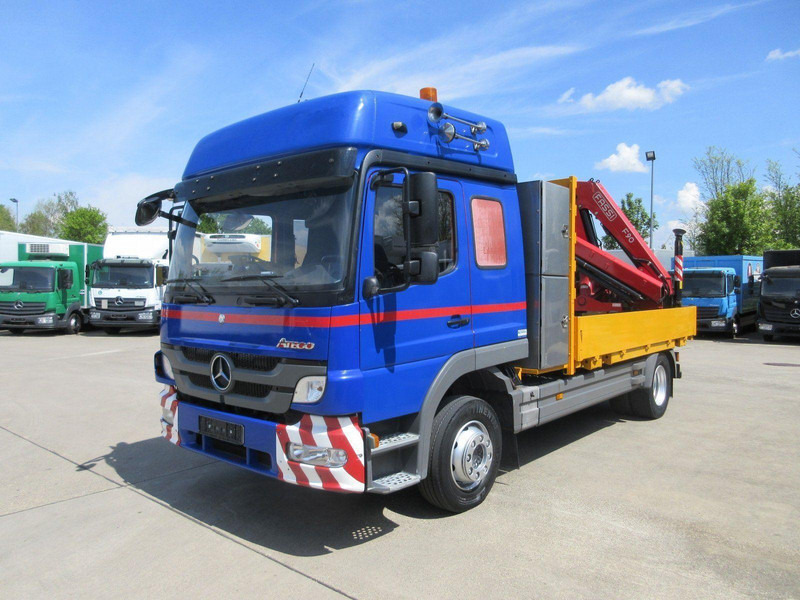 Mercedes-Benz ATEGO 1224 L - Autocarro con pianale/ Cassone fisso, Camion con gru: foto 2 Mercedes-Benz ATEGO 1224 L - Autocarro con pianale/ Cassone fisso, Camion con gru: foto 2
