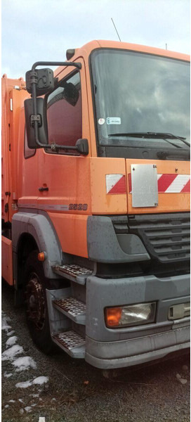 Mercedes-Benz ATEGO 2528 2628 ZOELLER MEDIUM Garbage Truck - Camion immondizia: foto 3 Mercedes-Benz ATEGO 2528 2628 ZOELLER MEDIUM Garbage Truck - Camion immondizia: foto 3